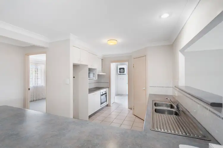 Sixth view of Homely house listing, 4 Tulip Street, Wynnum QLD 4178