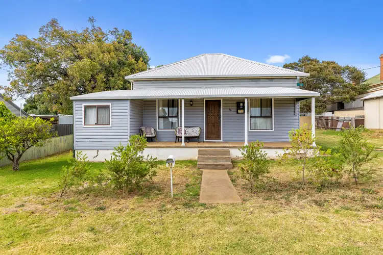 36 Kemp Street, Junee NSW 2663