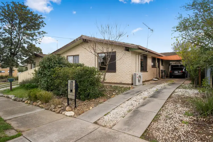 Main view of Homely unit listing, 3/8 Lowanna Street, Wodonga VIC 3690