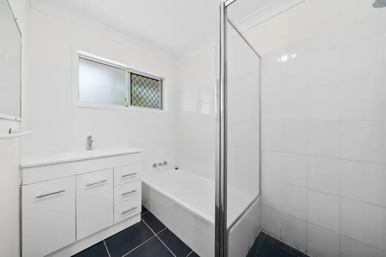 Sixth view of Homely house listing, 10 Farrington Court, Daisy Hill QLD 4127