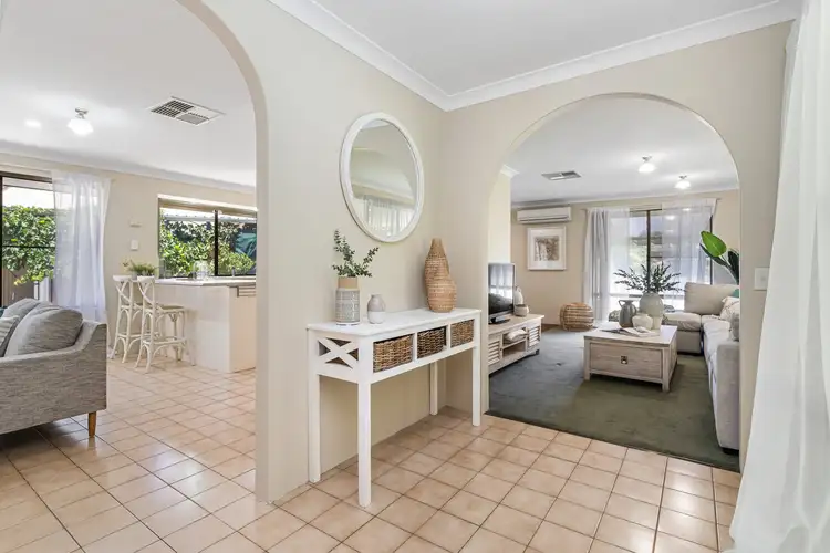 9 Bayley Close, Gosnells WA 6110
