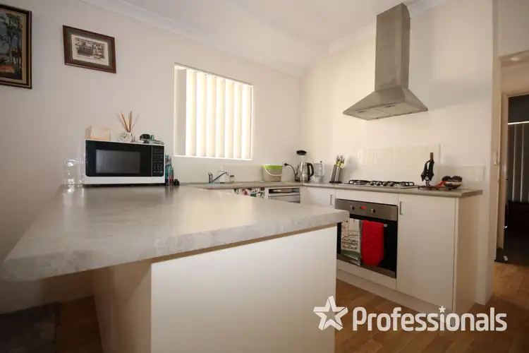 8/76 Blue Wren Drive, Eaton WA 6232