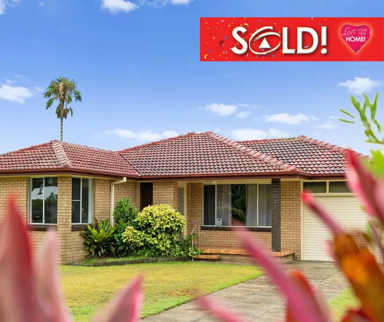 8 Farrington Close, Caves Beach NSW 2281