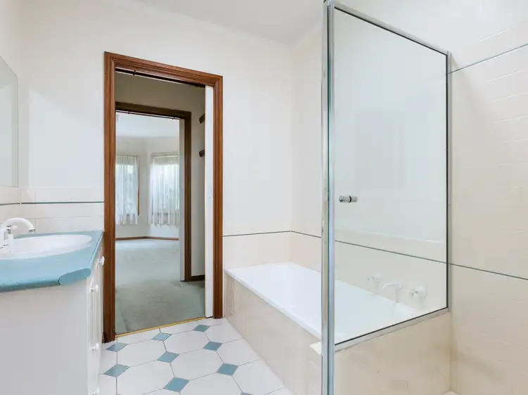 Fourth view of Homely unit listing, 2/5 Francis Crescent, Ferntree Gully VIC 3156