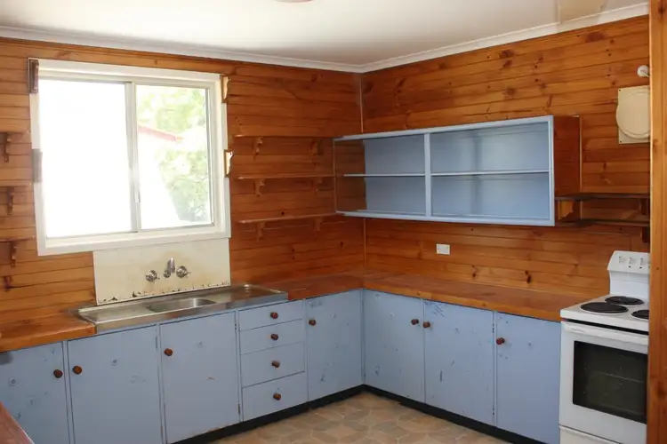 Sixth view of Homely house listing, 7 Fig Street, Blackwater QLD 4717