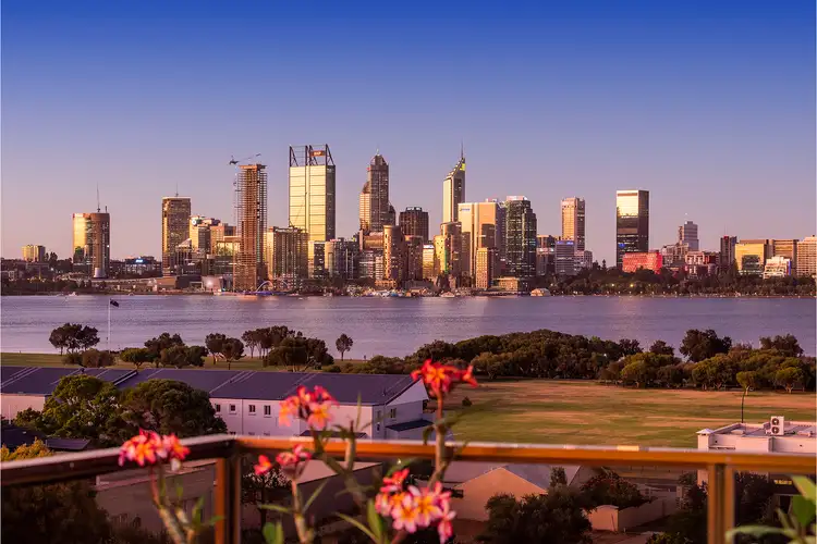 17/23 Swan Street, South Perth WA 6151