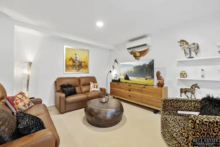 Second view of Homely house listing, 4 Olanda Court, Vermont VIC 3133