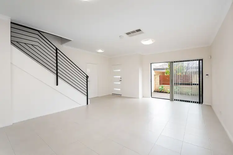 23/9 Barfield Road, Hammond Park WA 6164