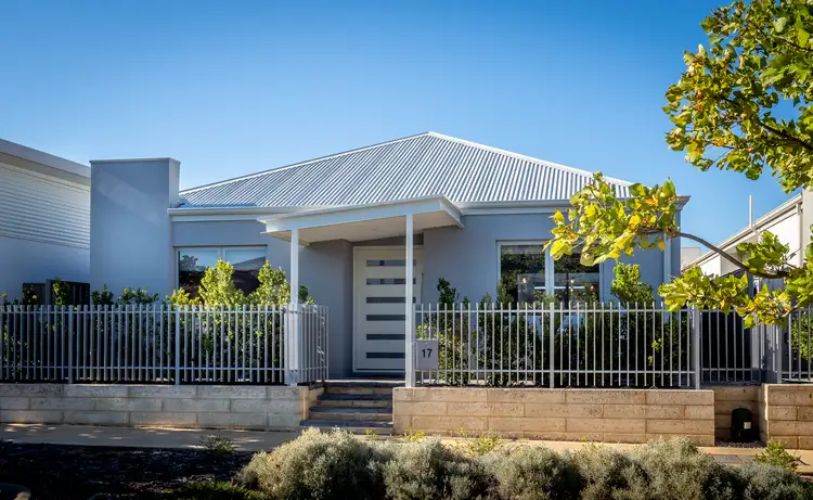 17 Crown Terrace, Coogee WA 6166