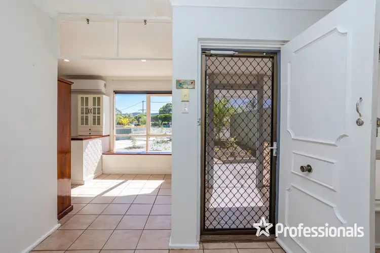 Seventh view of Homely semi-detached listing, 79 Amanda Drive, Camillo WA 6111