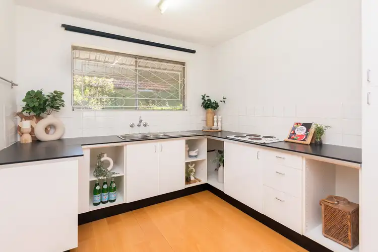 Fifth view of Homely unit listing, 2/530 Sandgate Road, Clayfield QLD 4011