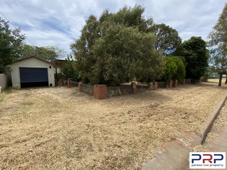 18 Best Street, Parkes NSW 2870