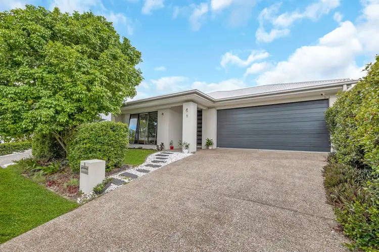 8 Ningaloo Drive, Pimpama QLD 4209