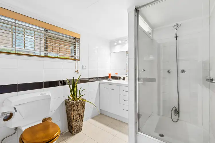 Sixth view of Homely house listing, 8 Dinterra Avenue, Ferny Hills QLD 4055