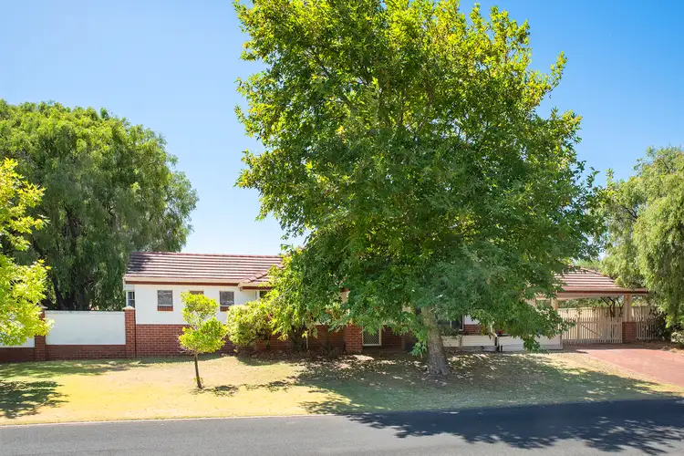 4 Parrot Way