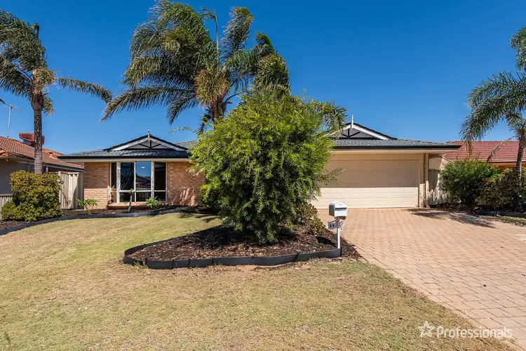 24 Templetonia Promenade, Halls Head WA 6210