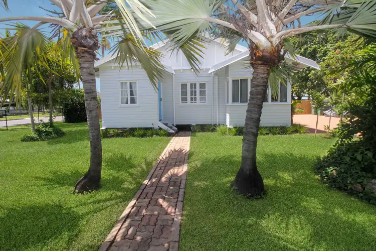 4 Downs Street, Gulliver QLD 4812