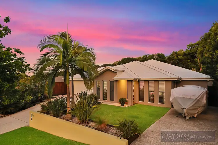 17 GINGER BELL AVENUE