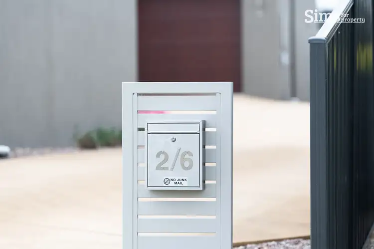 2/6 Peppermint Place