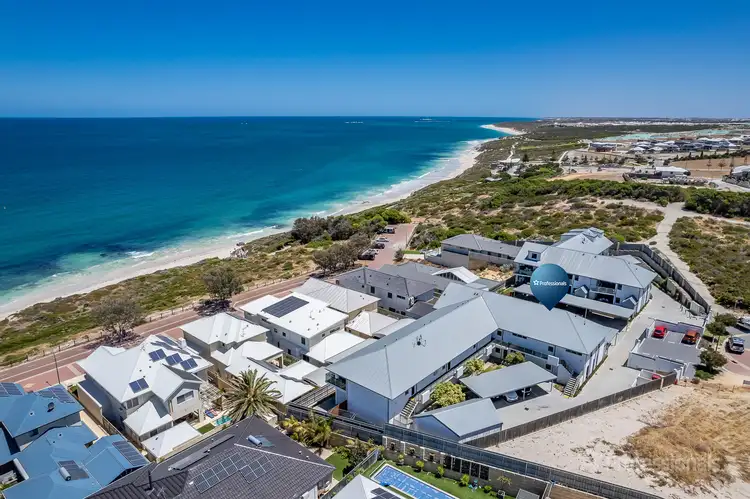 18/17 Royal James Court, Quinns Rocks WA 6030
