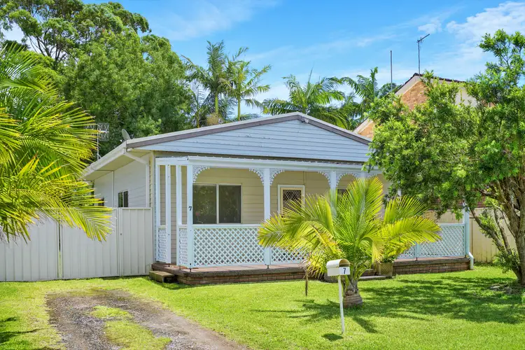 7 Myrtle Road, Empire Bay NSW 2257