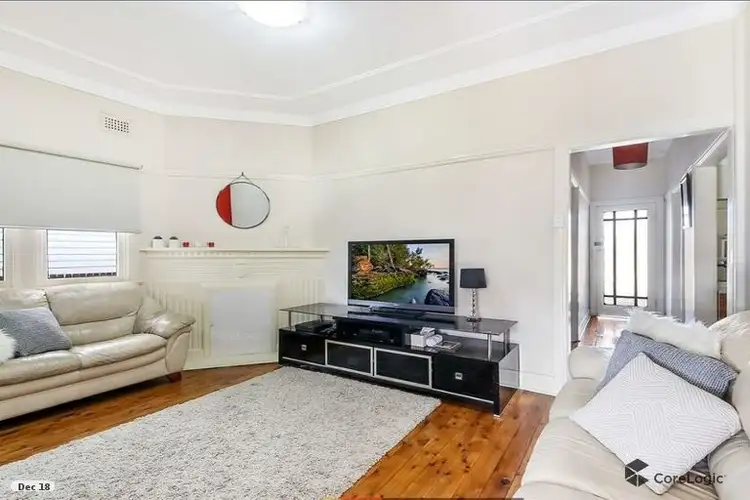 8 Bennalong Street, Granville NSW 2142