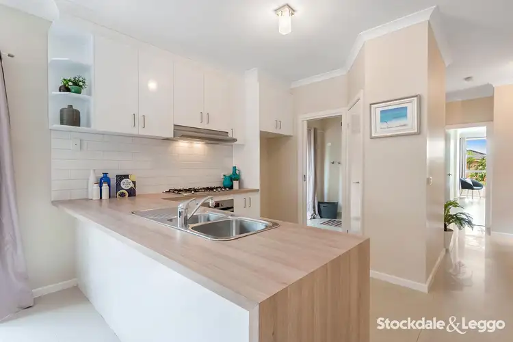 Sixth view of Homely house listing, 16 Glengarry Place, Craigieburn VIC 3064