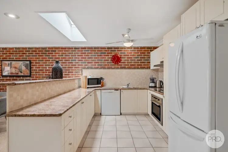 Sixth view of Homely house listing, 2/7 Kylie Tennant Close, Glenmore Park NSW 2745