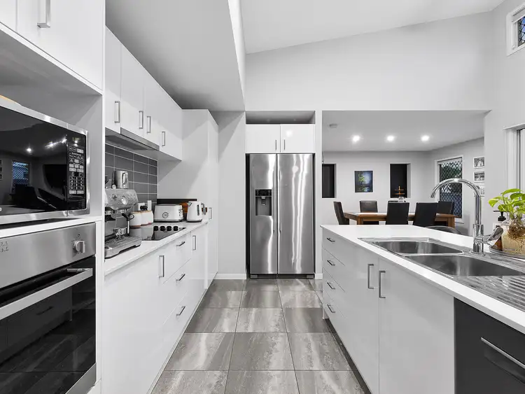 Fifth view of Homely house listing, 8 Silky Oak Street, Ripley QLD 4306