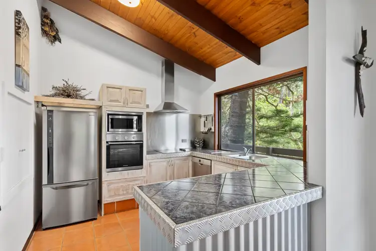 Fifth view of Homely house listing, 10 Tammin Place, Elanora QLD 4221