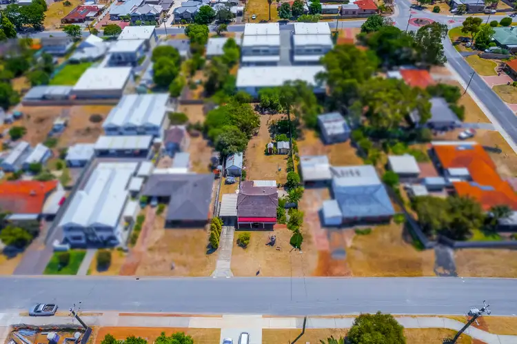 16 Elizabeth Street, Mandurah WA 6210