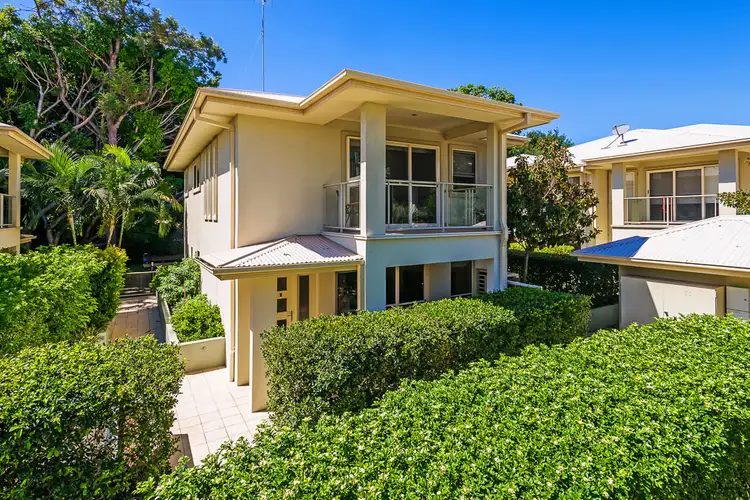 9/27-29 Gordon Street, Labrador QLD 4215