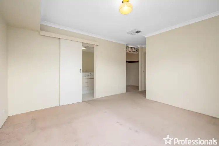 Fourth view of Homely house listing, 2 Tross Grove, Willetton WA 6155