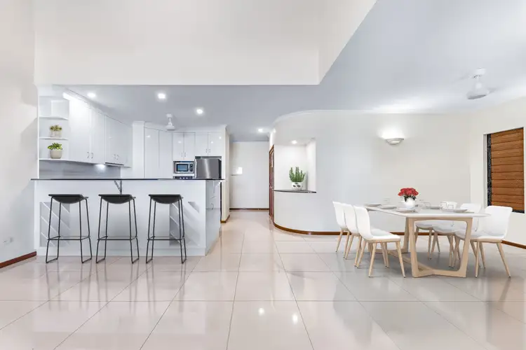12/36 Coral Esplanade, Cannonvale QLD 4802