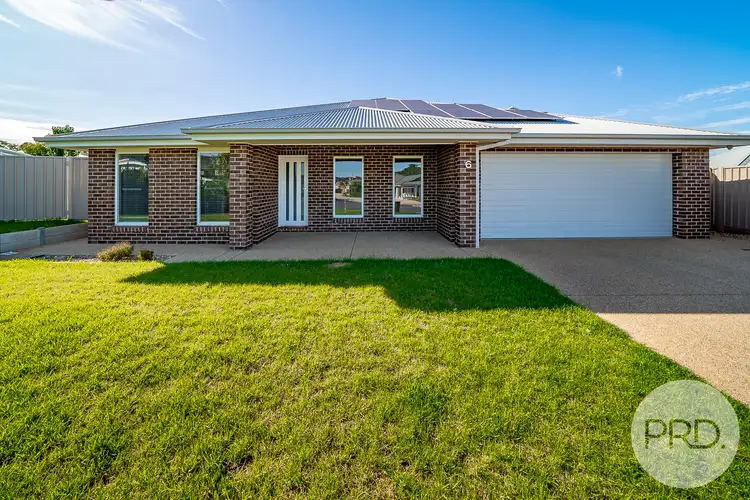 6 Wylie Court