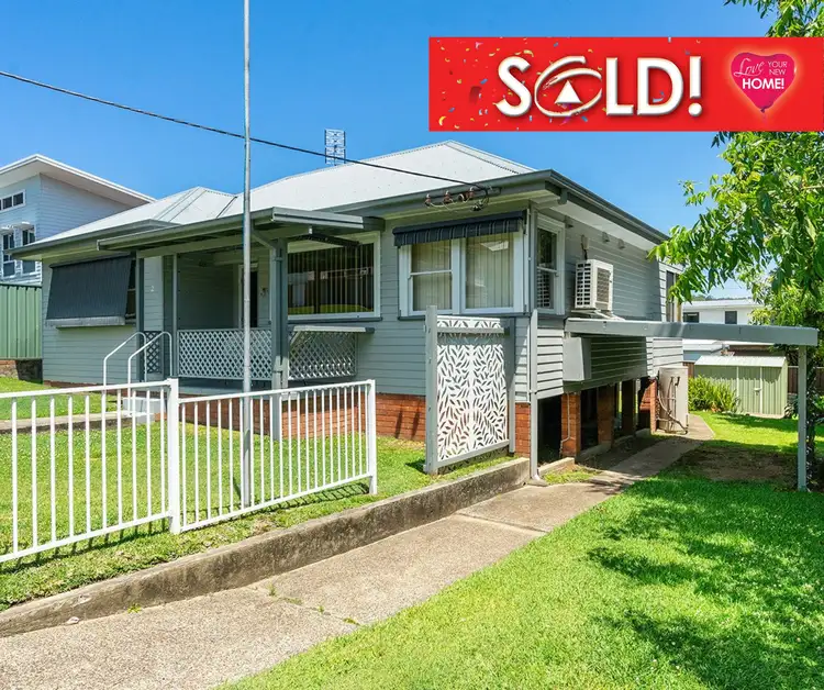 2 Jesson Parade, Warners Bay NSW 2282