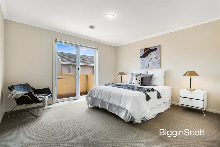 Fourth view of Homely townhouse listing, 5 Hawthorn Way, Glen Waverley VIC 3150