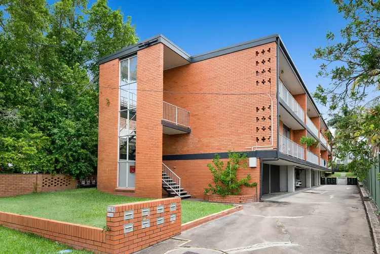 1/126 Pembroke Road, Coorparoo QLD 4151