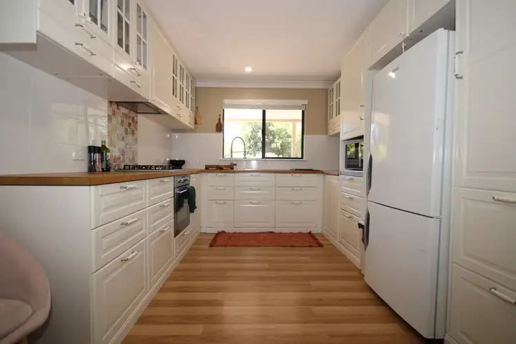 Sixth view of Homely house listing, 10 Sellenger Way, Australind WA 6233