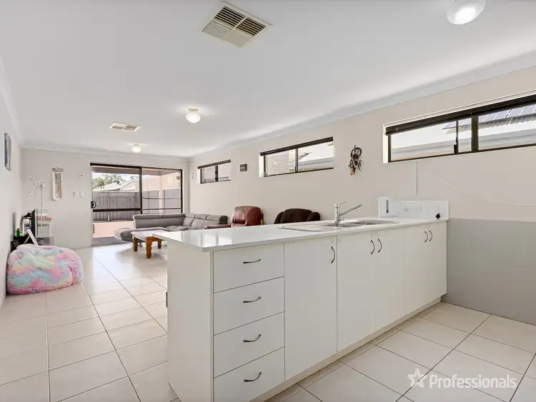 Sixth view of Homely house listing, 198 Lambeth Circle, Wellard WA 6170