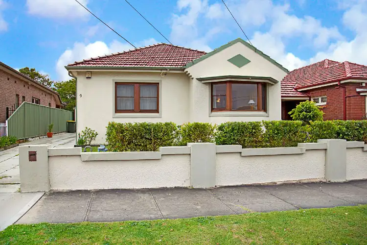 9 Preston Avenue