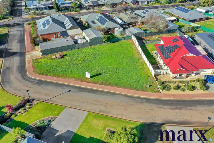 5 Plush Street, Greenock SA 5360