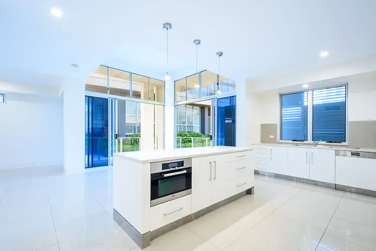 Fifth view of Homely apartment listing, 4/17 Anne Ave, Broadbeach QLD 4218