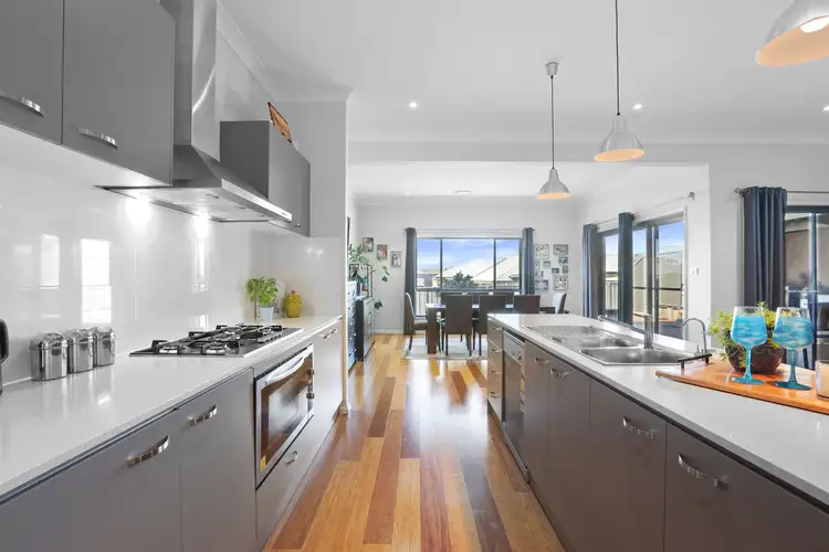 Second view of Homely house listing, 8 Flemmings Crescent, Horsley NSW 2530