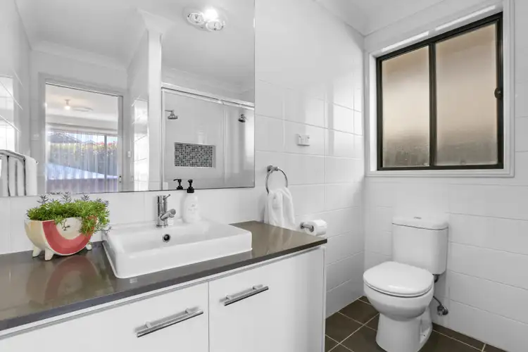 Seventh view of Homely house listing, 8 Flemmings Crescent, Horsley NSW 2530