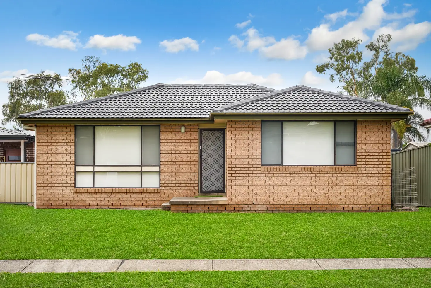 Main view of Homely house listing, 8 Mallory Street, Dean Park NSW 2761
