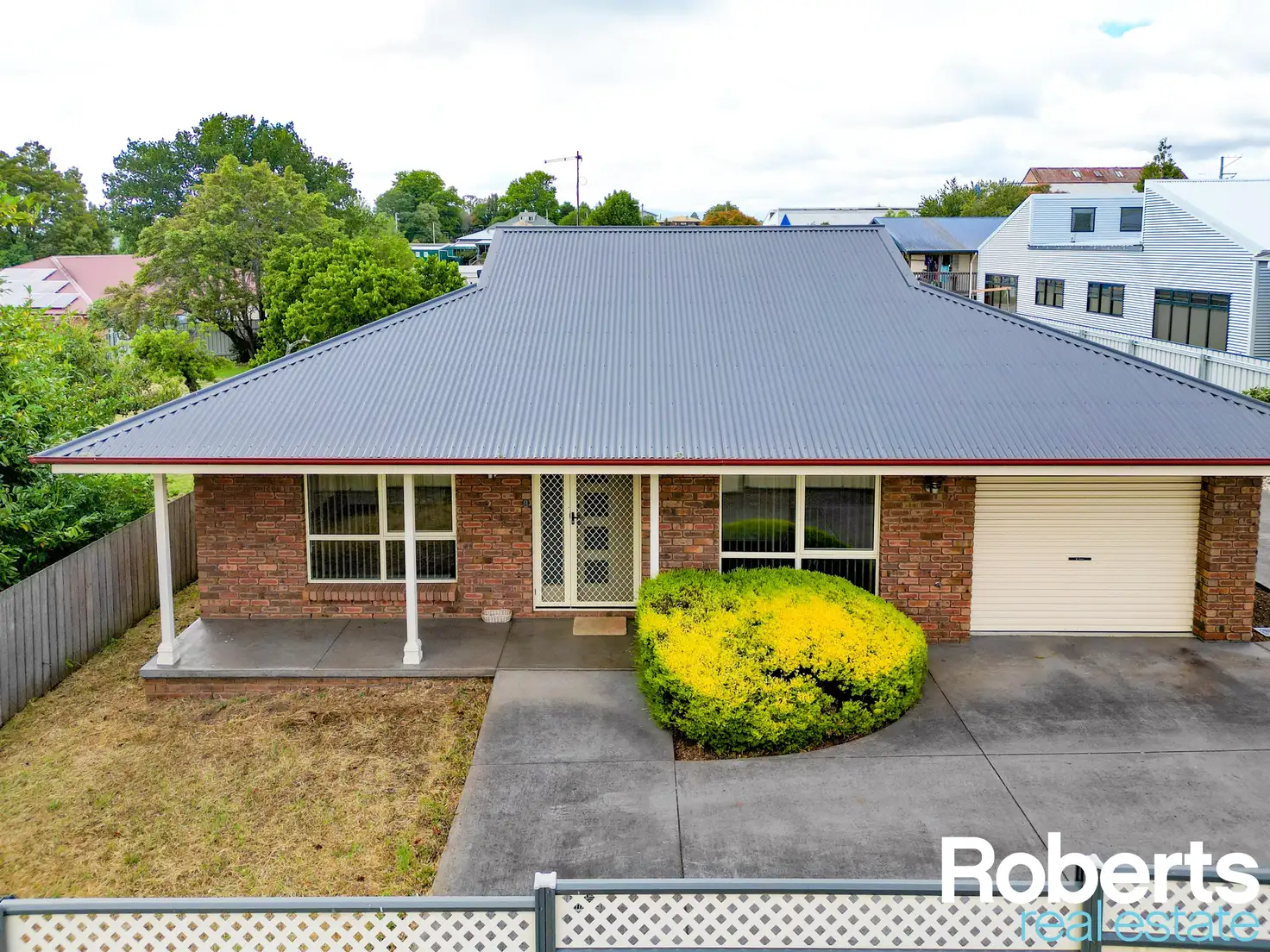 Main view of Homely unit listing, 1/24 Tower Hill Street, Deloraine TAS 7304