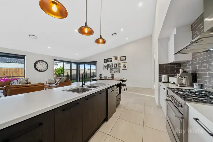 Fourth view of Homely house listing, 2 Jade Place, Greenbank QLD 4124