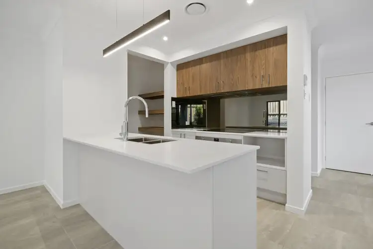 Fifth view of Homely townhouse listing, 2/11 Egerton Street, Southport QLD 4215