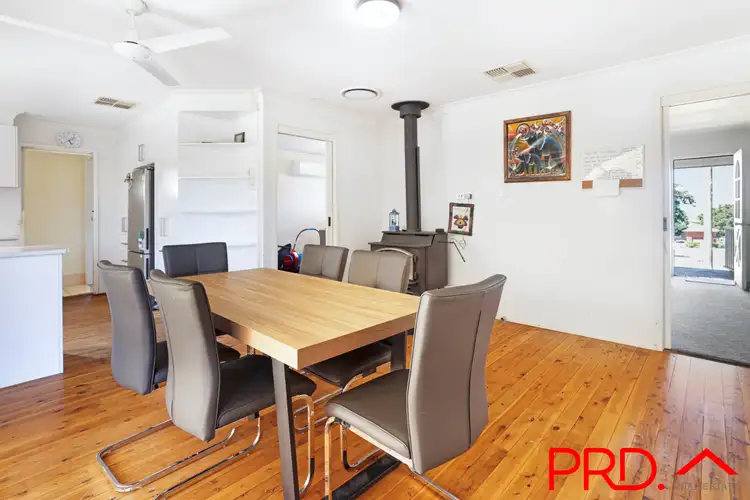 Second view of Homely house listing, 4 Maple Place, Tamworth NSW 2340